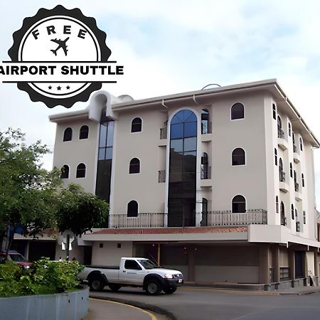 Alajuela Backpackers Airport Hostel Exterior foto