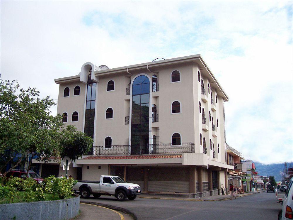 Alajuela Backpackers Airport Hostel Exterior foto